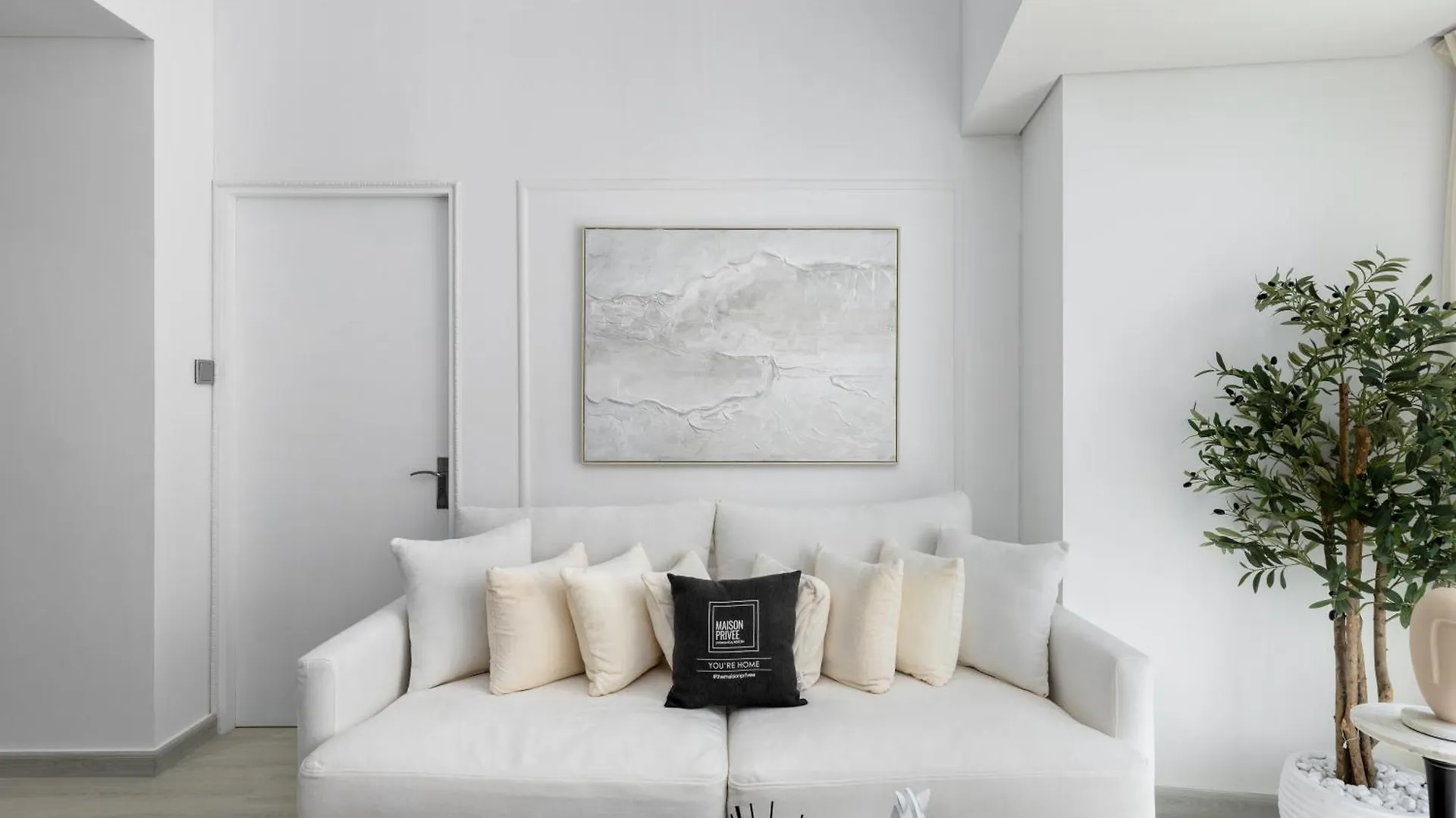Διαμέρισμα Maison Privee - Sleek Stay In Dubai Marina Famous Twisting Tower